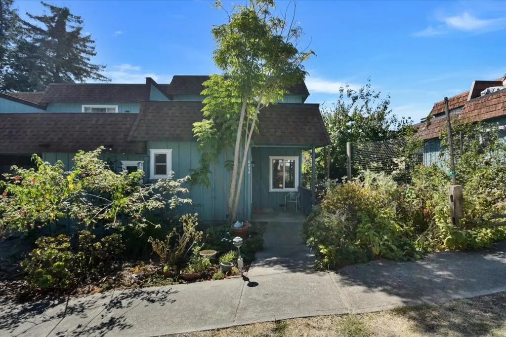 6034 Soquel Drive, Aptos, CA — listing photo 1