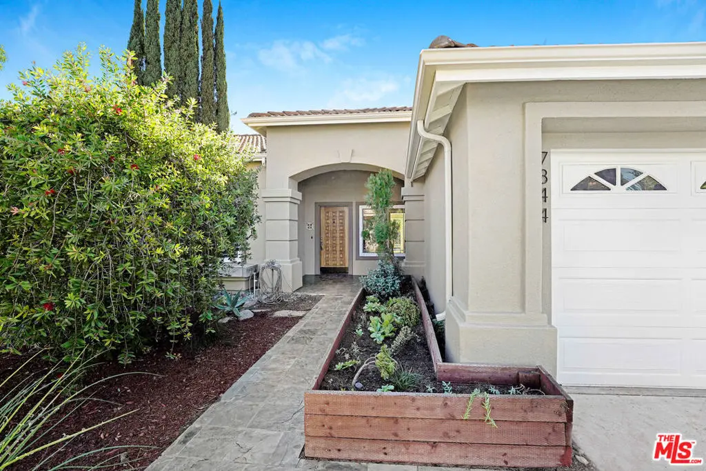 7844 Canby Avenue, Reseda, CA — listing photo 1