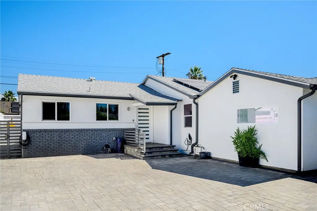 7078 Park Manor, North Hollywood, CA — listing photo 1