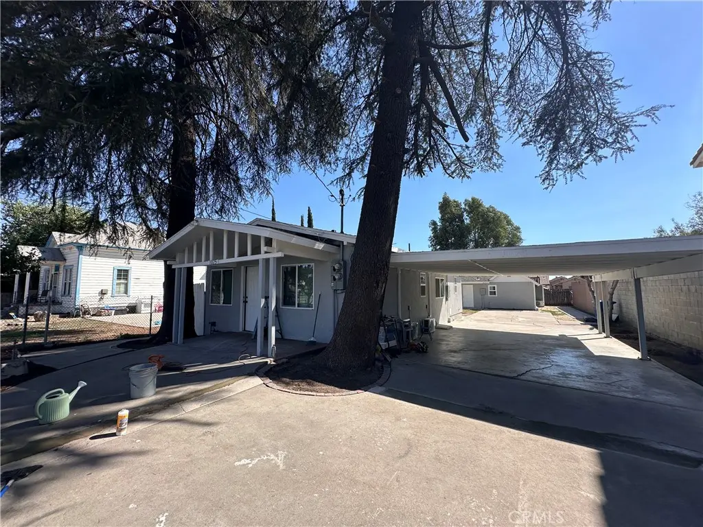 1025 W 11th 1, San Bernardino, CA — listing photo 1