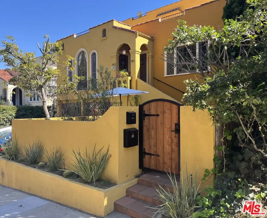 Single Family Residence for rent at 6910 Camrose Drive, Los Angeles, CA featuring 2 beds and 2 baths