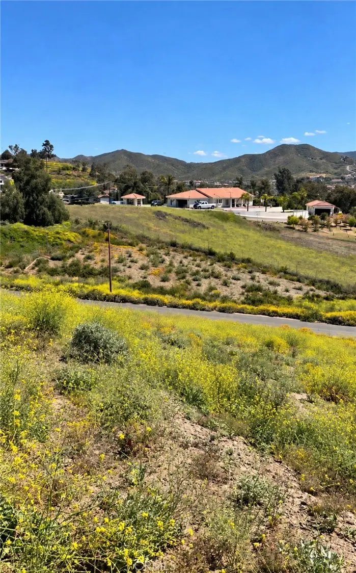 24000 Beverley Drive, Menifee, CA — listing photo 1