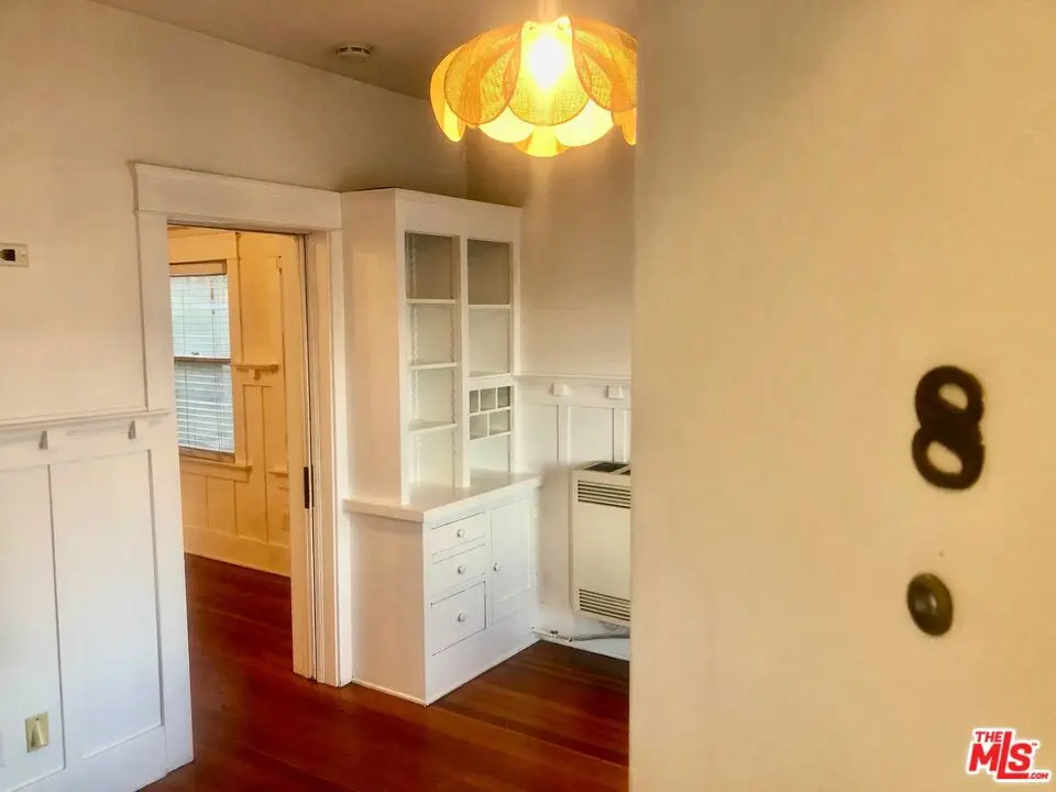 Apartment for rent at 3025 2nd st. 1, Santa Monica, CA featuring 1 bed and 1 bath