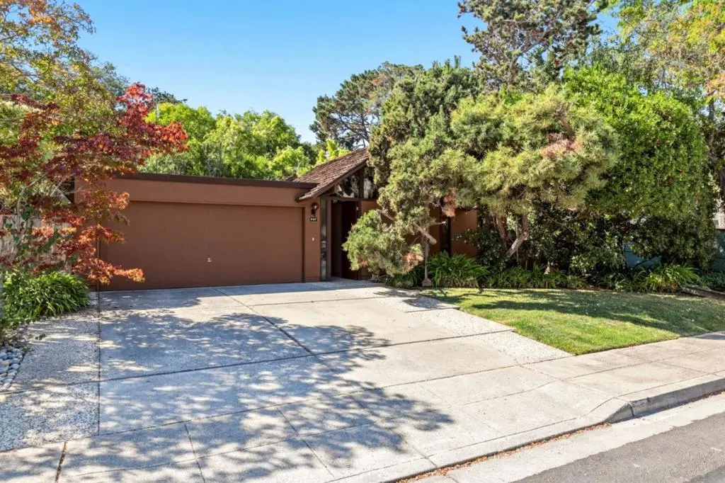 957 Eichler Drive, Mountain View, CA — listing photo 1