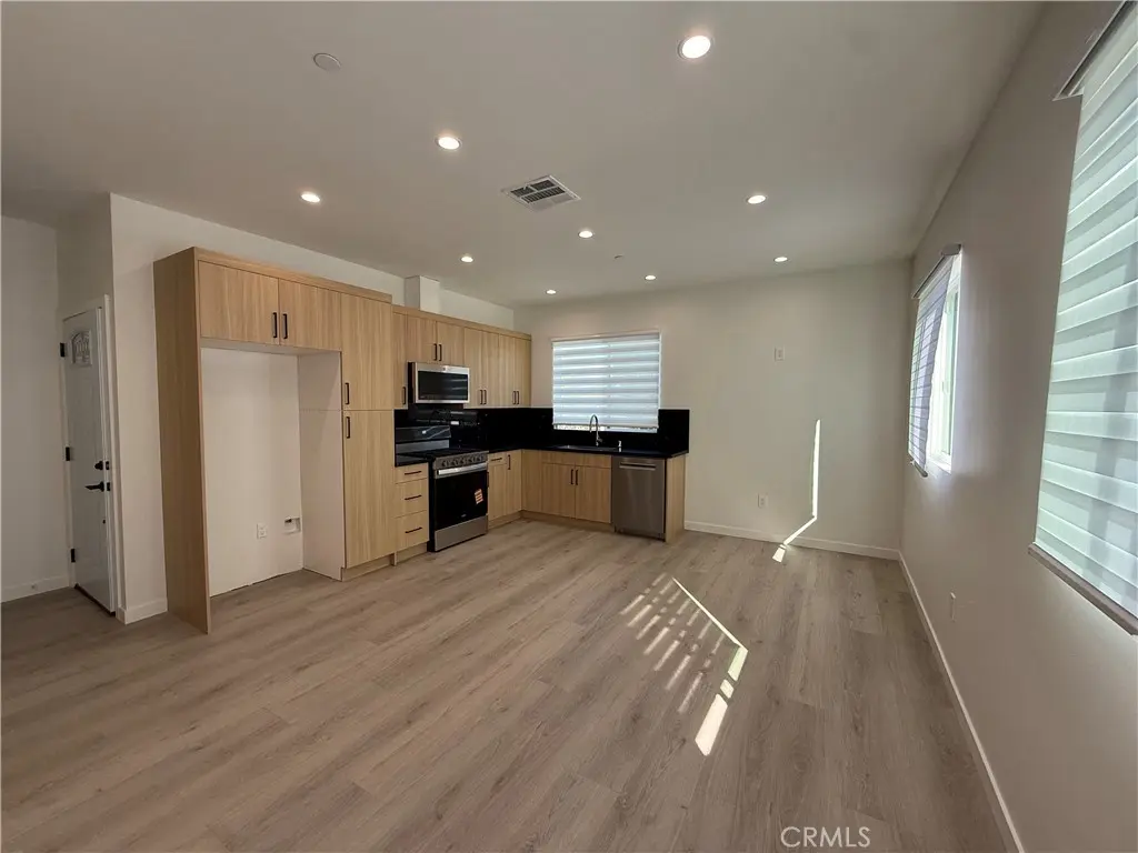 6549 Satsuma Avenue, North Hollywood, CA — listing photo 1
