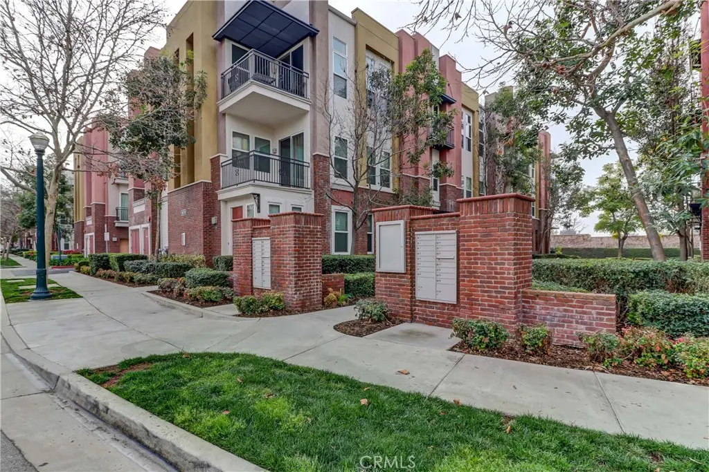 706 W First Street, Claremont, CA — listing photo 1