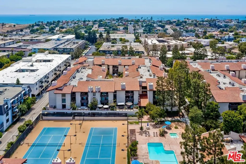 8600 Tuscany Avenue 315, Playa Del Rey, CA — listing photo 1