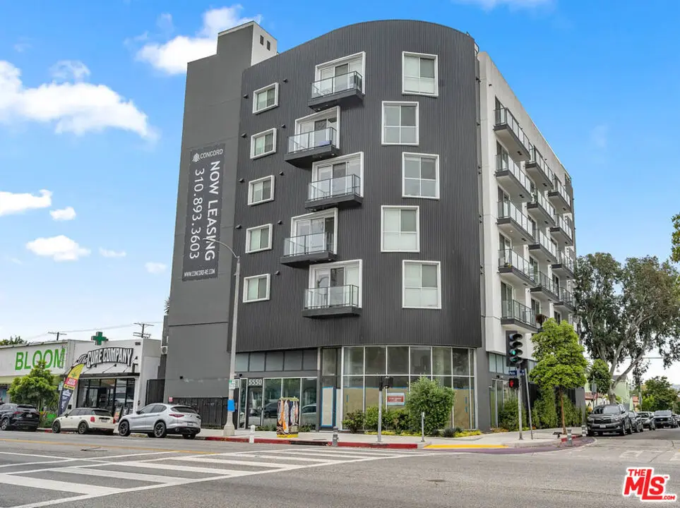 5550 W Pico Boulevard, Los Angeles, CA — listing photo 1