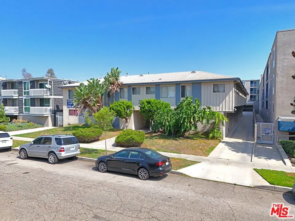 3760 Jasmine Avenue, Los Angeles, CA — listing photo 1