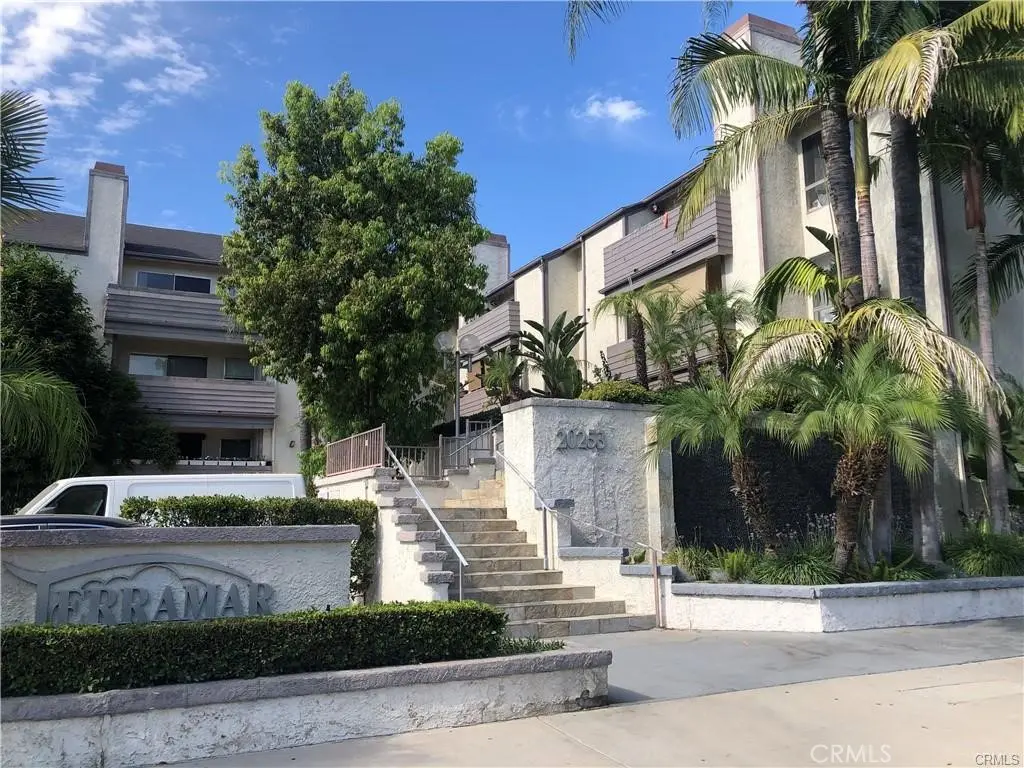 20253 Keswick 325, Winnetka, CA — listing photo 1
