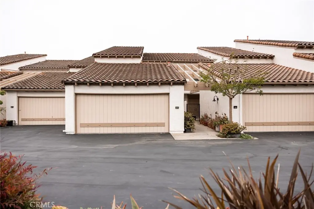 31 Seaview N, Rolling Hills Estates, CA — listing photo 1