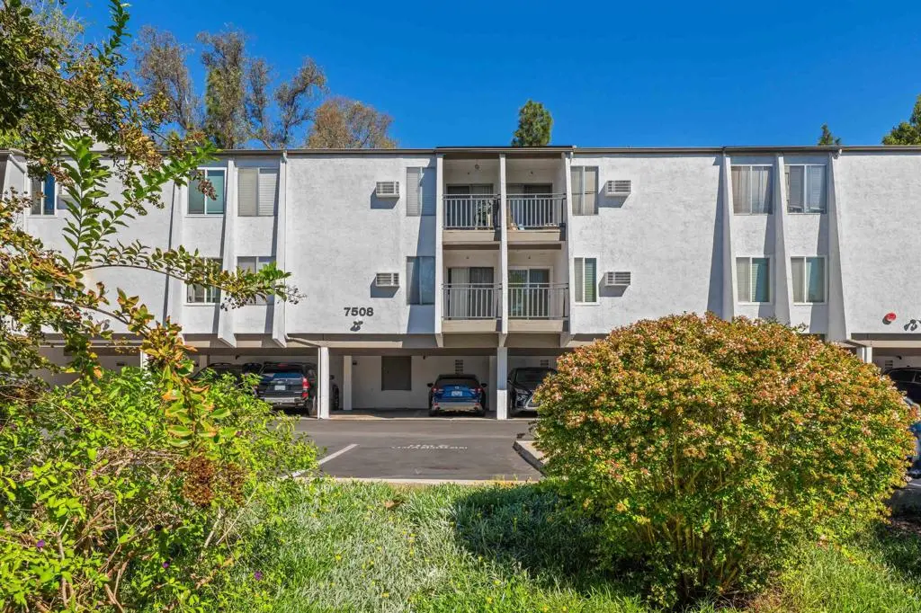 7508 Parkway Drive 108, La Mesa, CA — listing photo 1