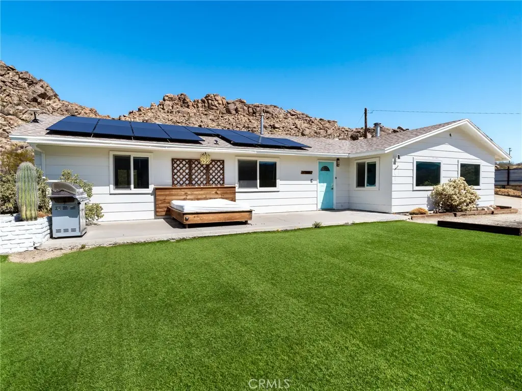 63054 Rocking Chair, Joshua Tree, CA — listing photo 1