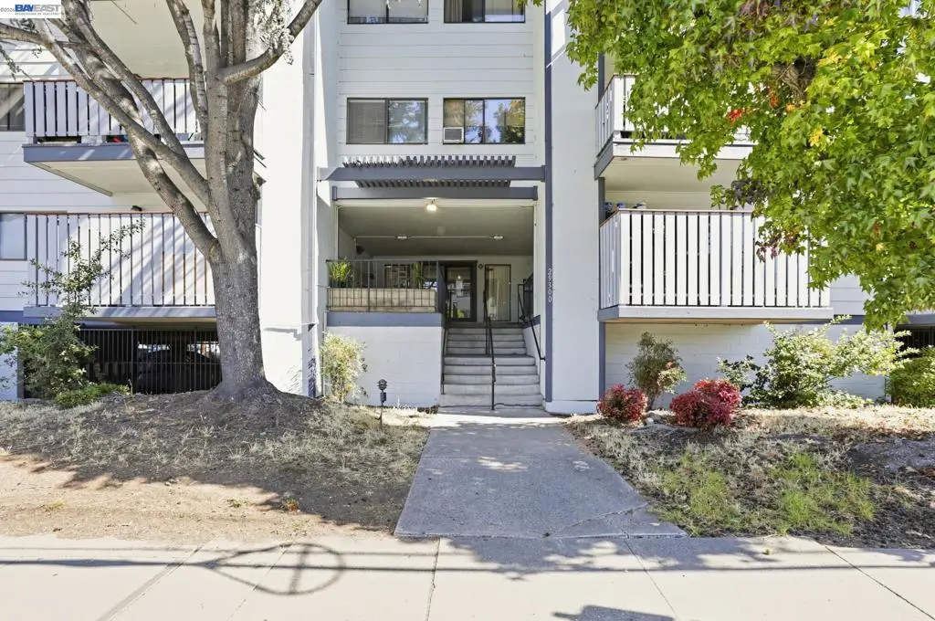 29300 Dixon St 101, Hayward, CA — listing photo 1