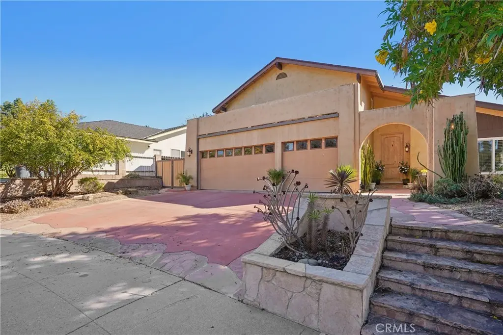 42 Kanan Road, Oak Park, CA — listing photo 1