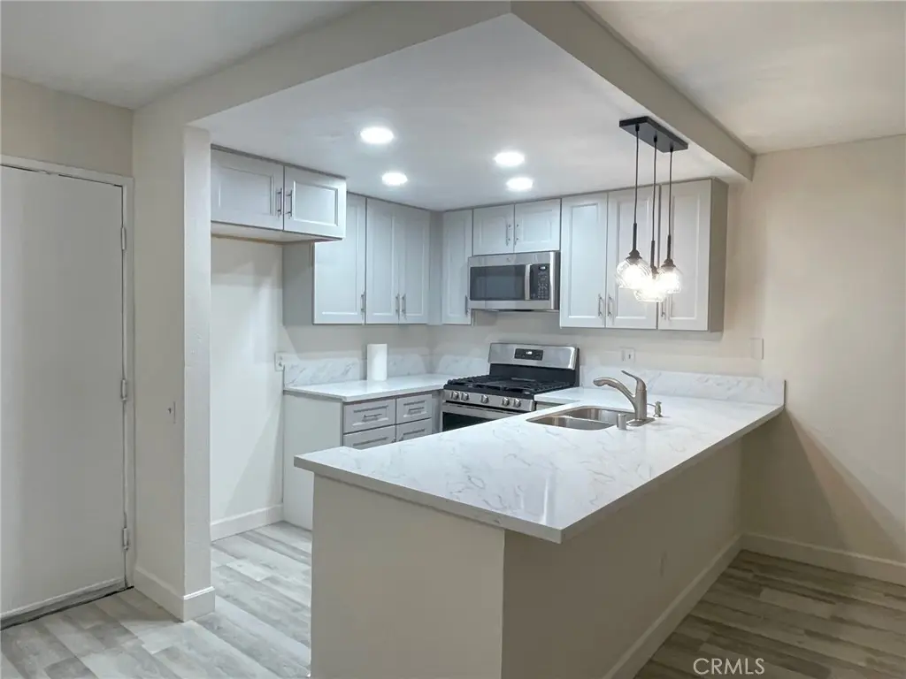 6825 Alabama Avenue 317, Canoga Park, CA — listing photo 1