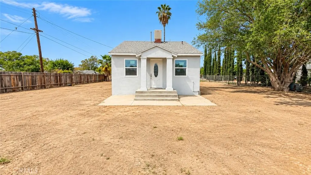 30368 Orange, Shafter, CA — listing photo 1