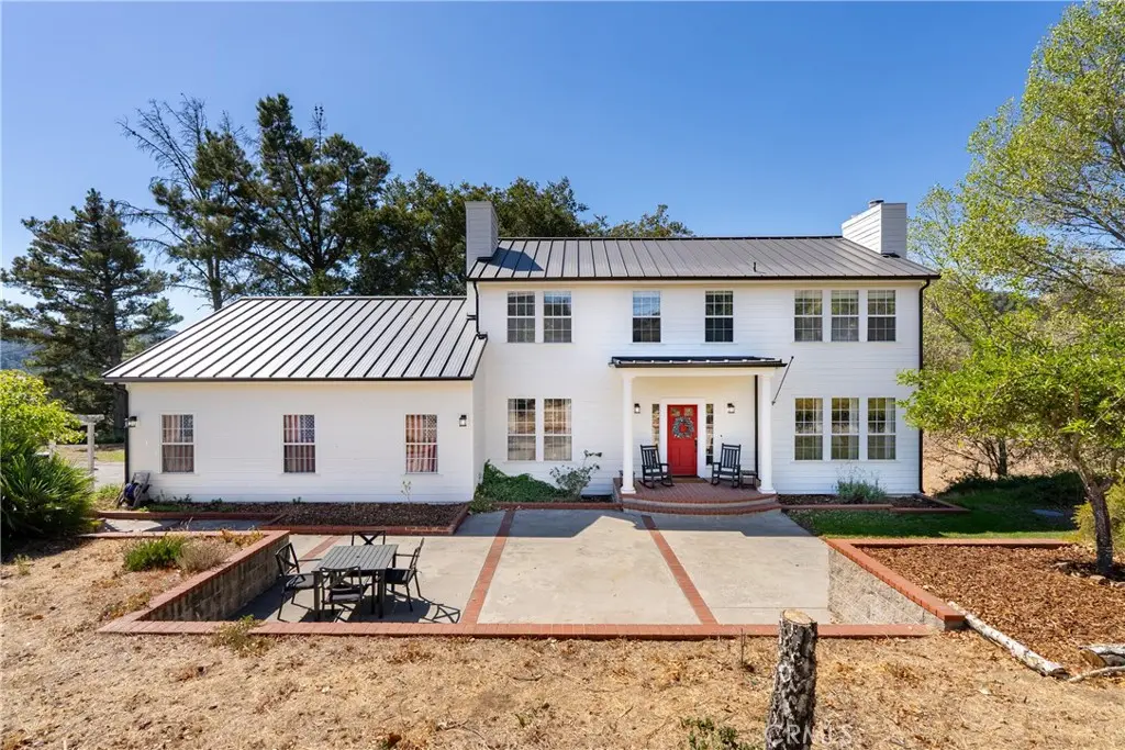9850 Garcero, Atascadero, CA — listing photo 1