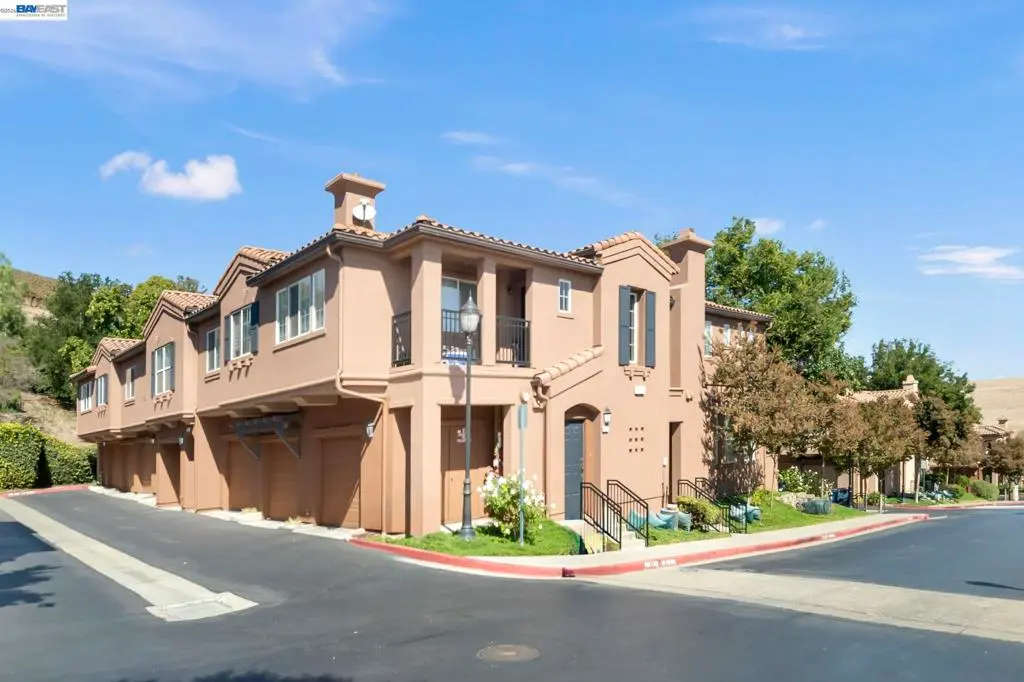 27 Meritage Cmn, Livermore, CA — listing photo 1