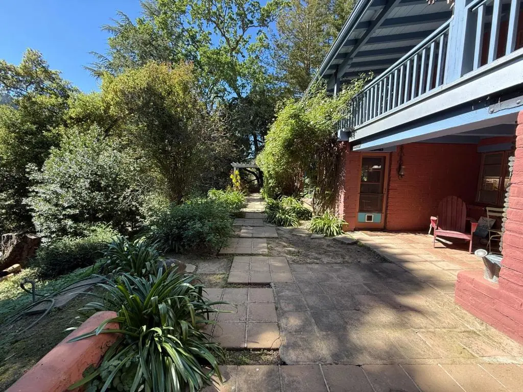 10 Joaquin Road, Portola Valley, CA — listing photo 1