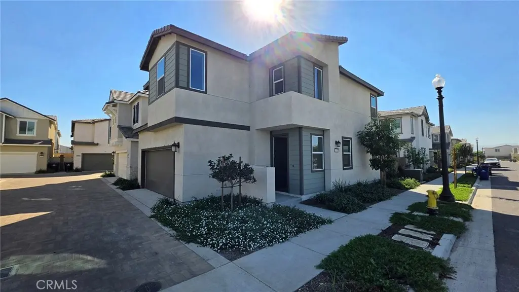 3195 Silo Paseo, Ontario, CA — listing photo 1