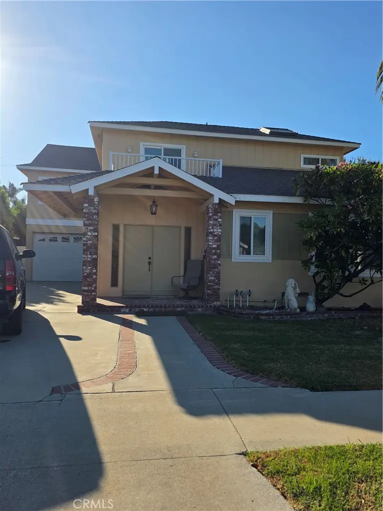 11101 Essex Drive, Los Alamitos, CA — listing photo 1