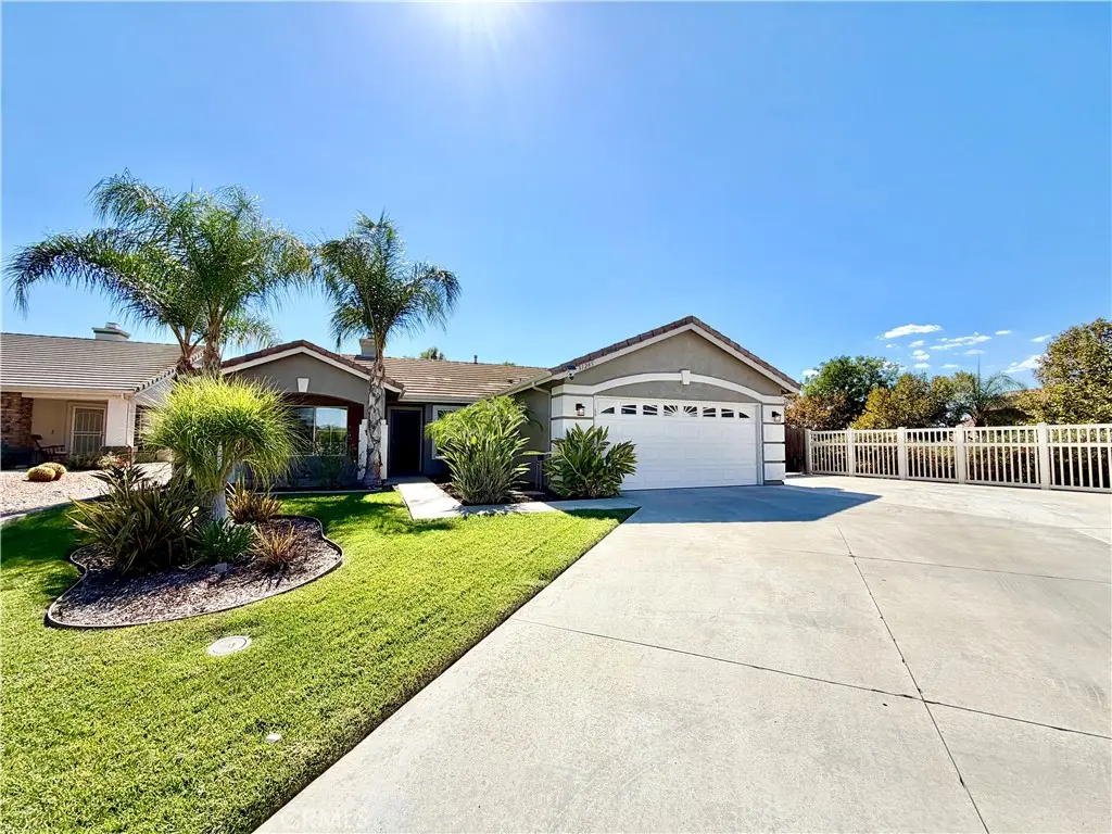 31285 Hamburg Circle, Winchester, CA — listing photo 1