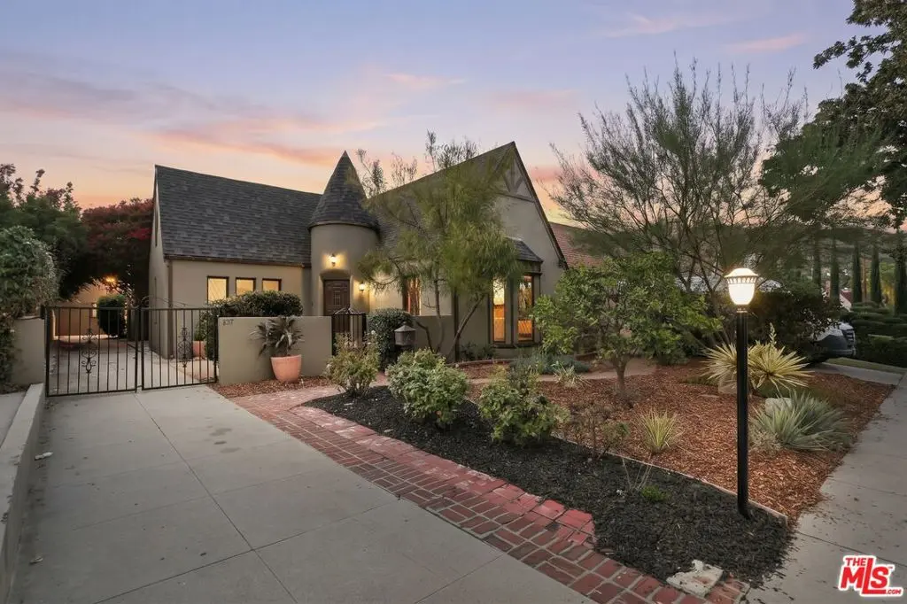 1017 N Howard Street, Glendale, CA — listing photo 1