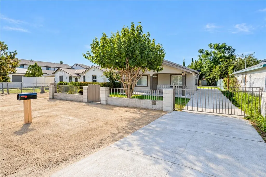 24729 Ward, San Bernardino, CA — listing photo 1