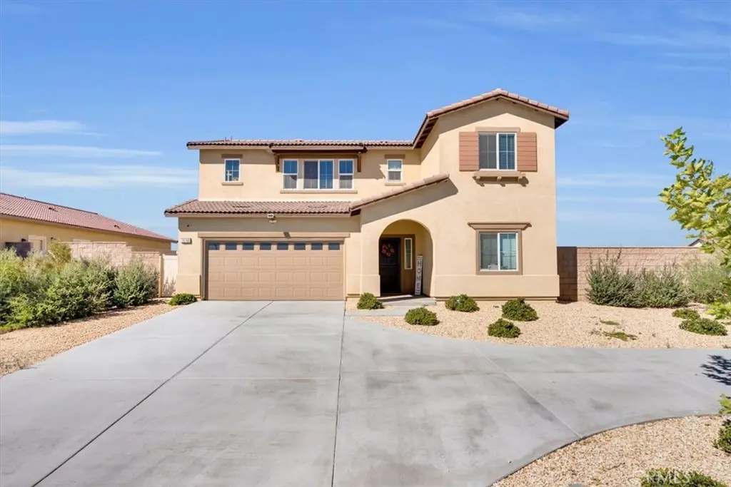 15700 Cobalt, Victorville, CA — listing photo 1