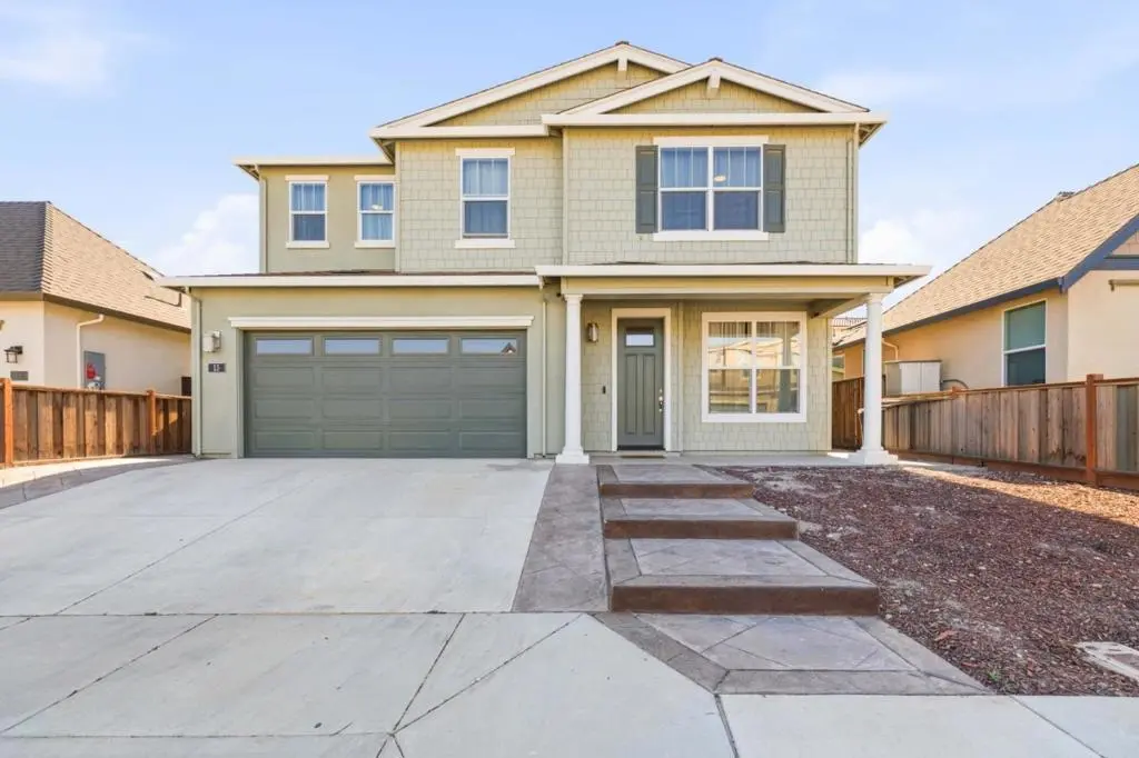 15 Pepper Tree Court, Greenfield, CA — listing photo 1
