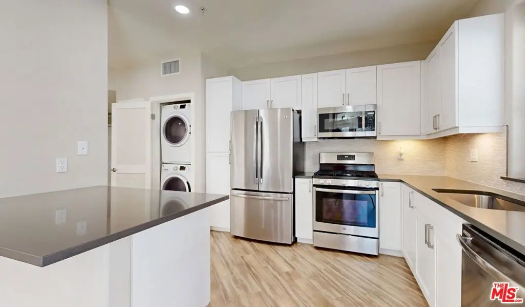Condominium for rent at 6240 W 3rd Street 1-206, Los Angeles, CA featuring 2 beds and 2 baths