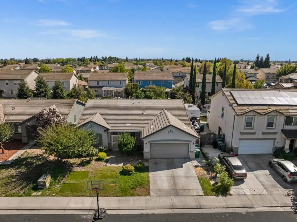 2710 Sebastan Lane, Stockton, CA — listing photo 1