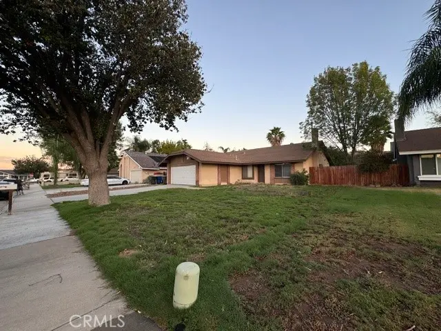 Residential Lease for rent at 11562 Hartford Court, Riverside, Riverside County, CA featuring 4 beds and 2 baths