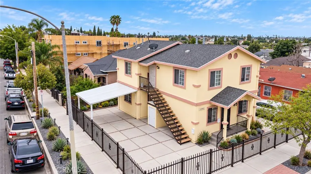 Duplex for sale at 2500 Fairmount, Los Angeles, CA