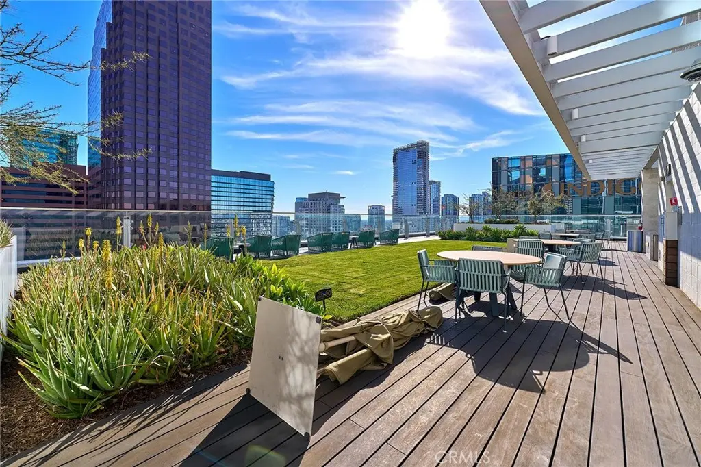 Condominium for sale at 877 Francisco 1717, Los Angeles, CA and 1 bath