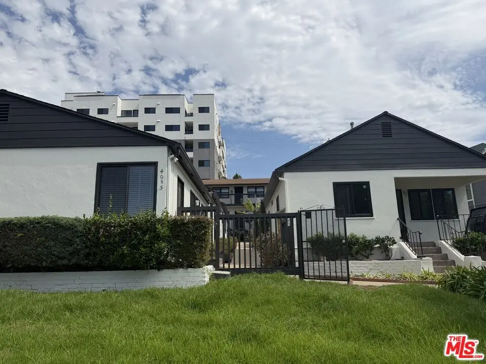 Residential Lease for rent at 4055 Hamilton Street Front Unit, San Diego, San Diego County, CA featuring 2 beds and 1 bath