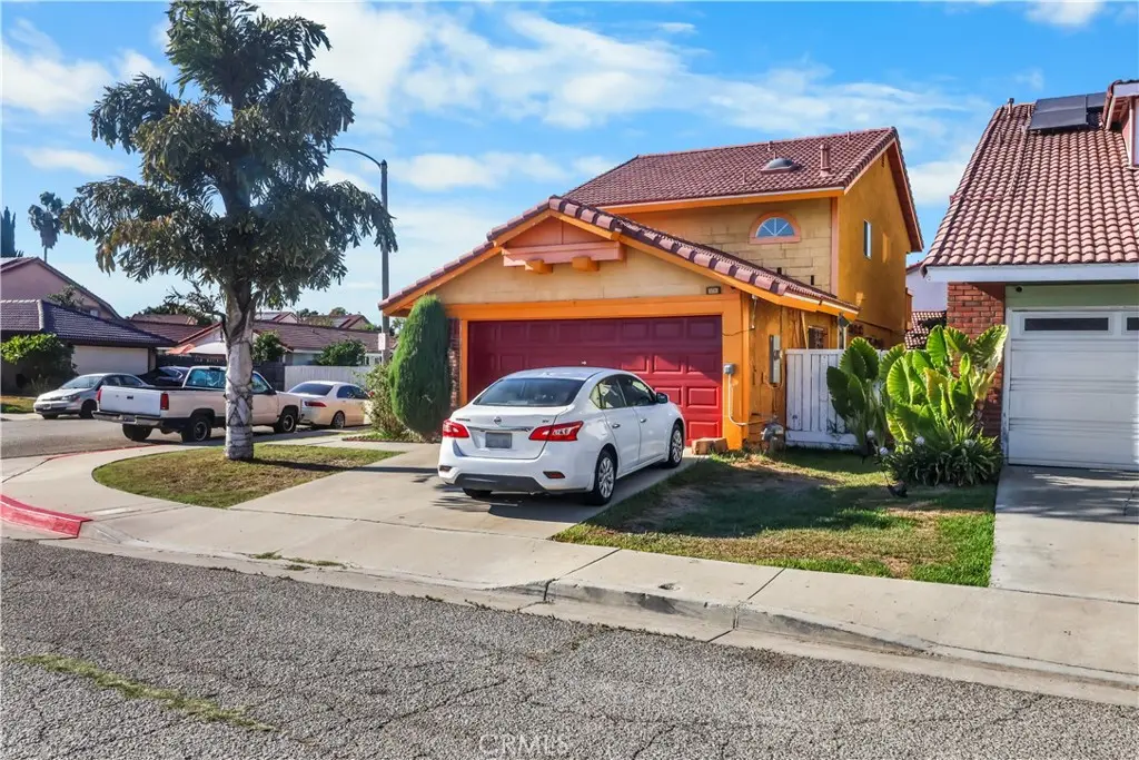 571 W Cypress Circle W, Compton, CA — listing photo 1
