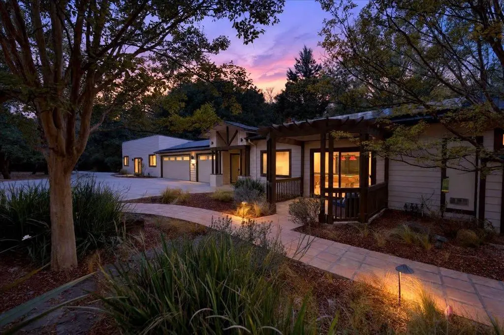 19050 Skyline Boulevard, Los Gatos, CA — listing photo 1