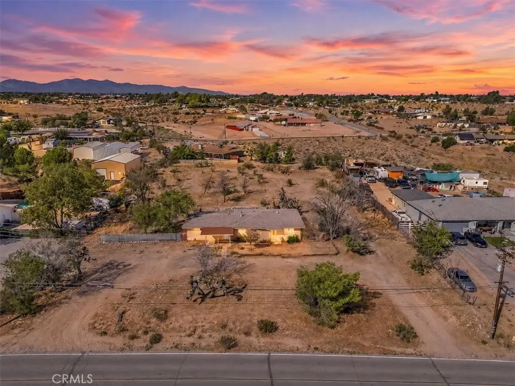 Single Family Residence for sale at 10014 Choiceana Avenue, Hesperia, CA featuring 2 beds and 1 bath