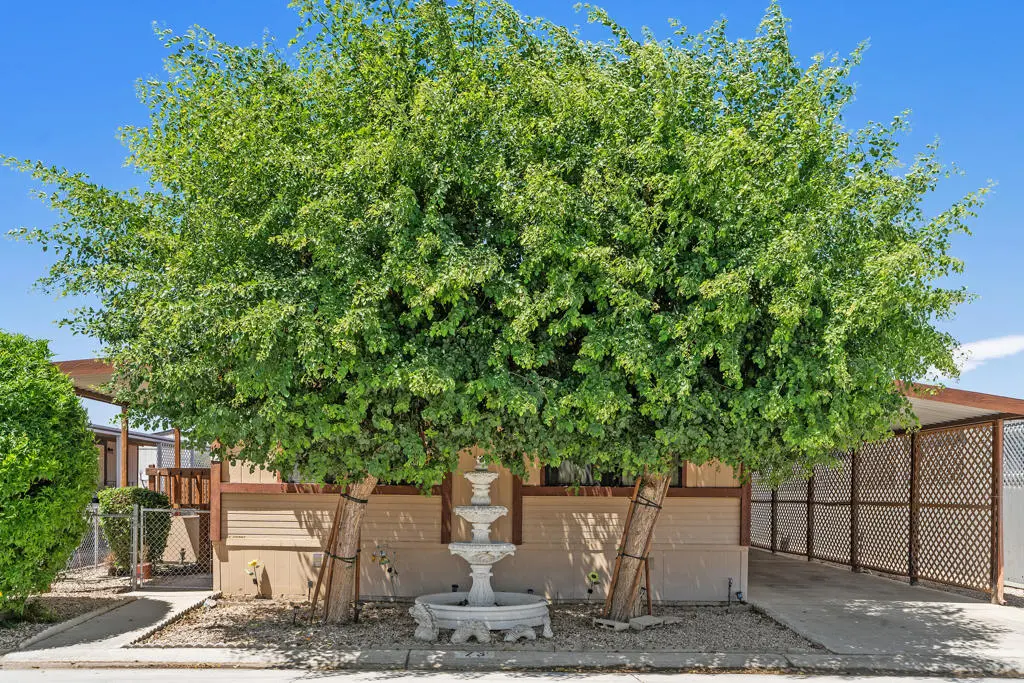 Manufactured In Park for sale at 46618 Madison Street 73, Indio, CA featuring 3 beds and 2 baths