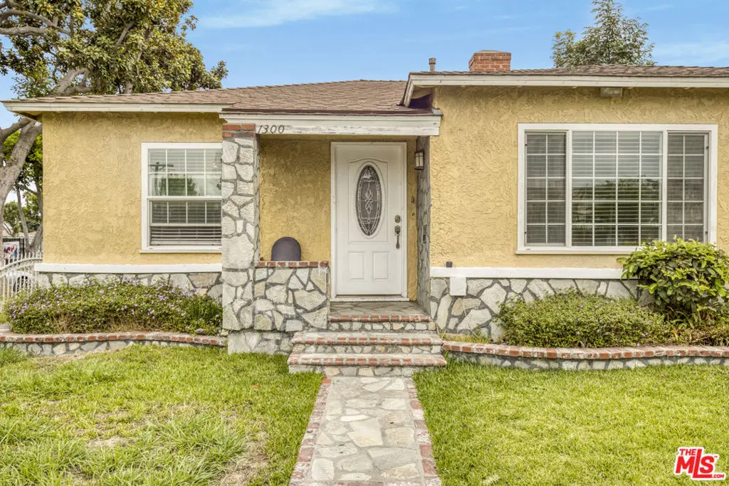 1300 S California Avenue, Compton, CA — listing photo 1