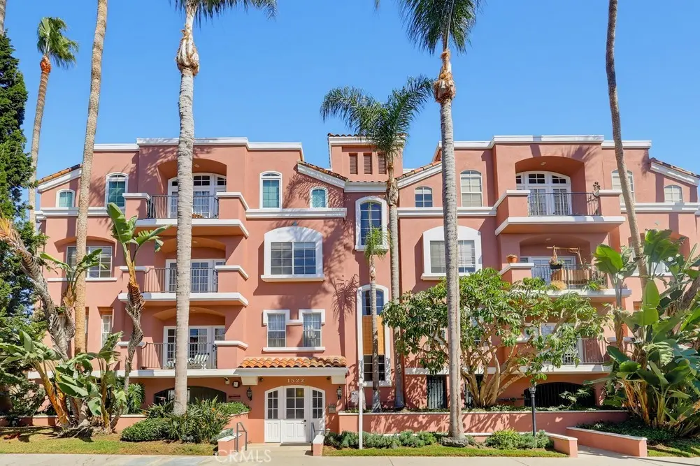 1522 S Saltair Ave 206, Los Angeles, CA — listing photo 1