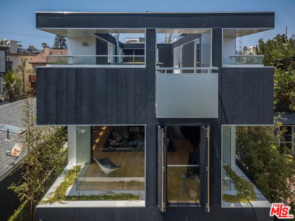 21 27th Avenue, Venice, CA — listing photo 1