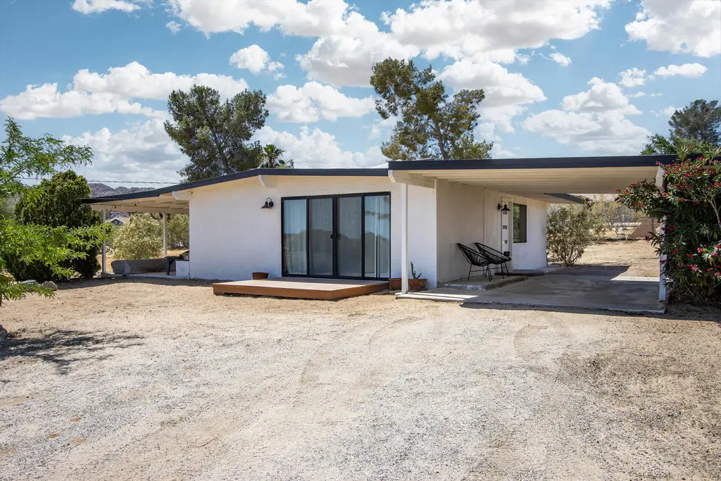 6673 Hillview Road, Joshua Tree, CA — listing photo 1