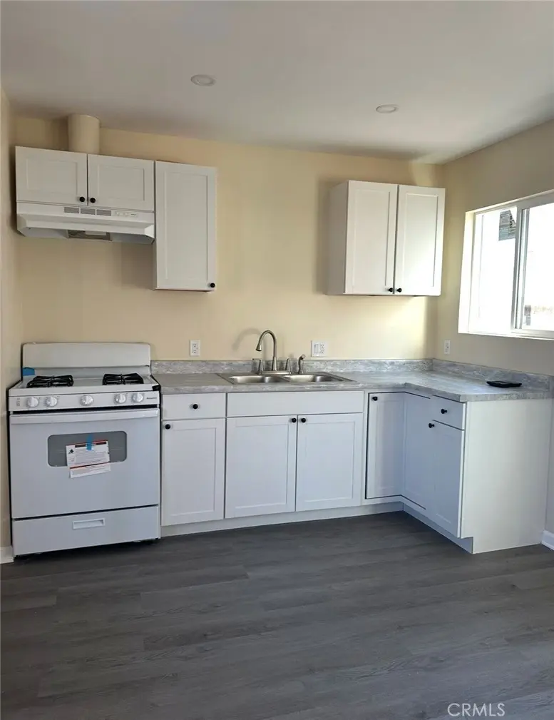 22811 15th, Newhall, CA — listing photo 1