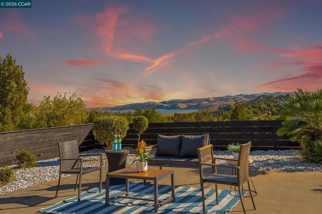 223 Barcelona St, Vallejo, CA — listing photo 1