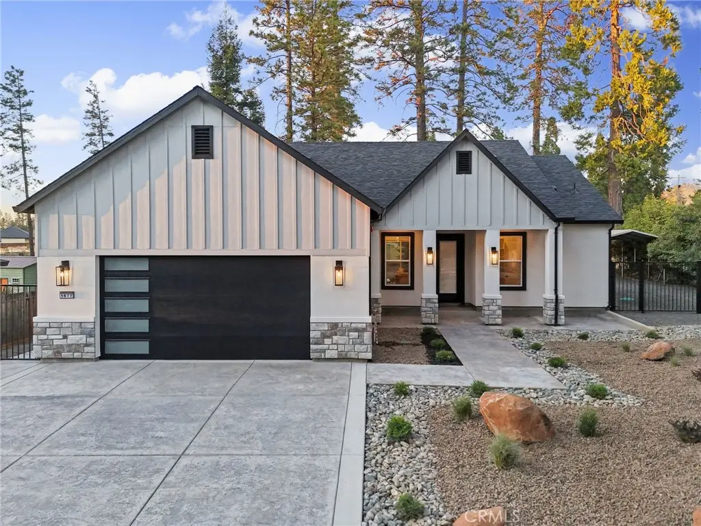 1677 Paradisewood Drive, Paradise, CA — listing photo 1