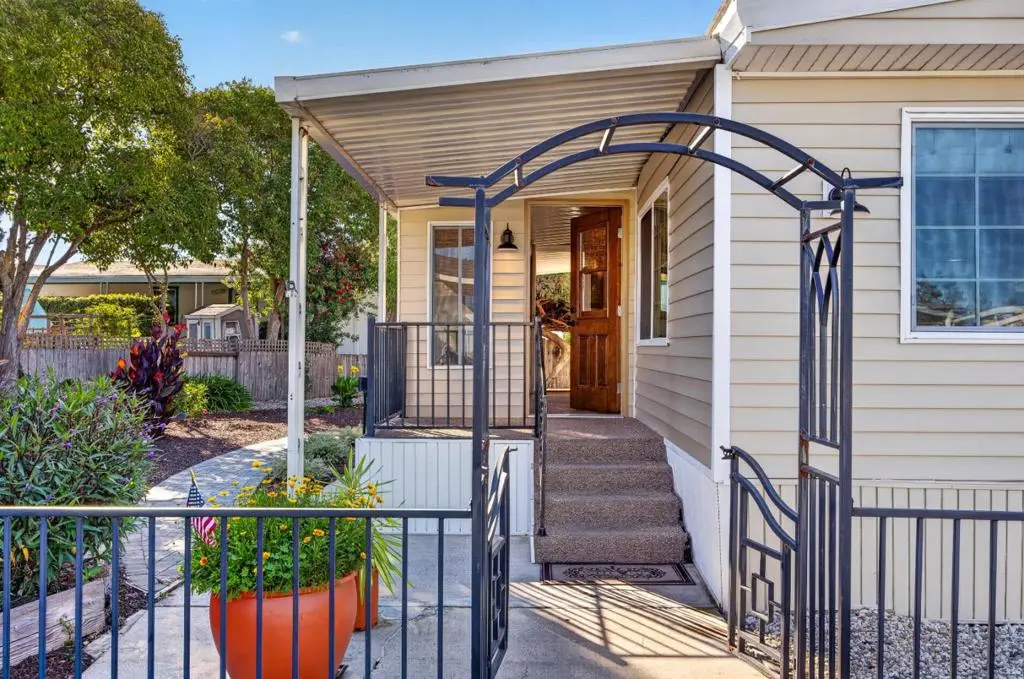 114 Candlewood Drive 114, Petaluma, CA — listing photo 1