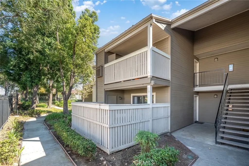 1309 W Mission Boulevard 5, Ontario, CA — listing photo 1